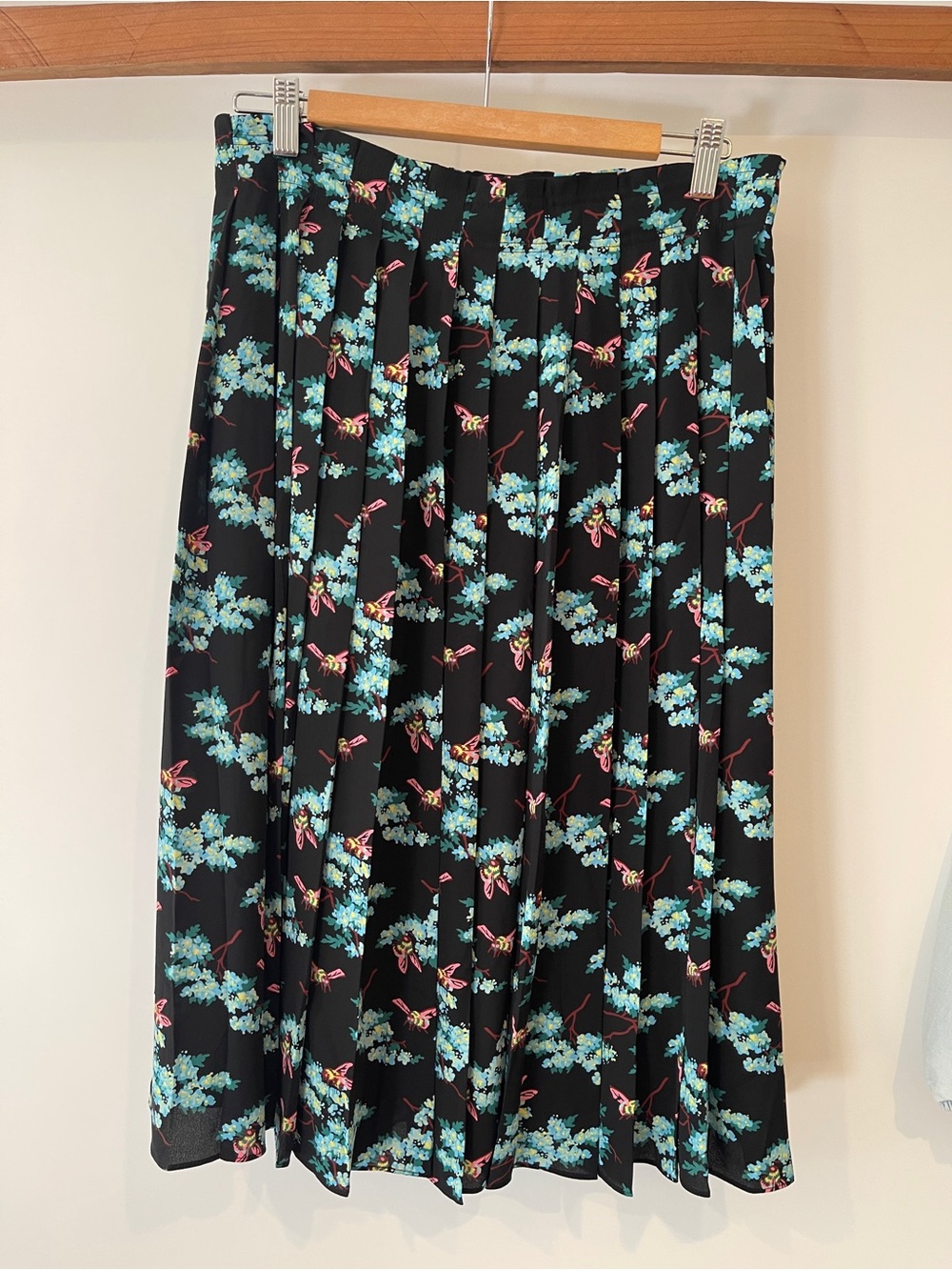 J. Crew Black Floral Bee 🐝 Pleated Midi Skirt with Blue and Pink Accents